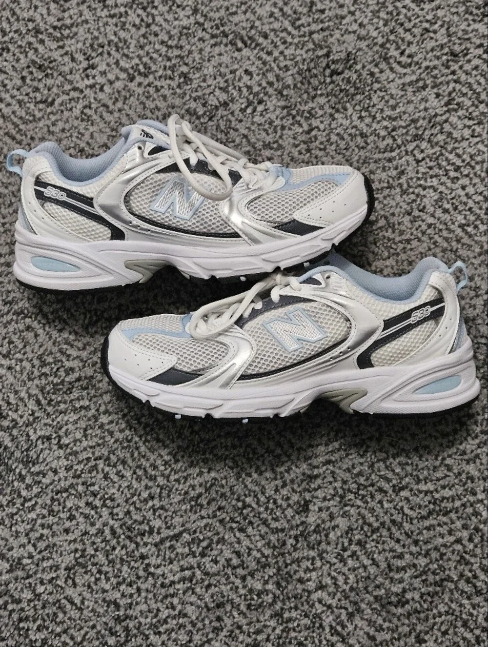 Sale: New Balance 530 Sneakers - Womens 8.5 - Picture 5 of 11